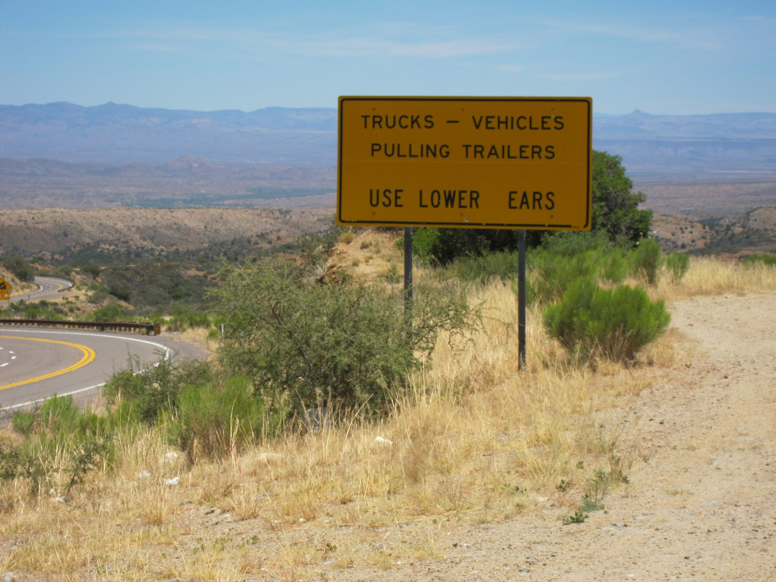 A modified sign as we started down into Globe AZ.  We saw a lot of 7% grade signs ... and one...
